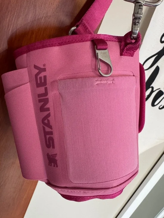 Stanley Pink Adjustable Strap Crossbody Carry All 40 oz - Picture 2 of 5